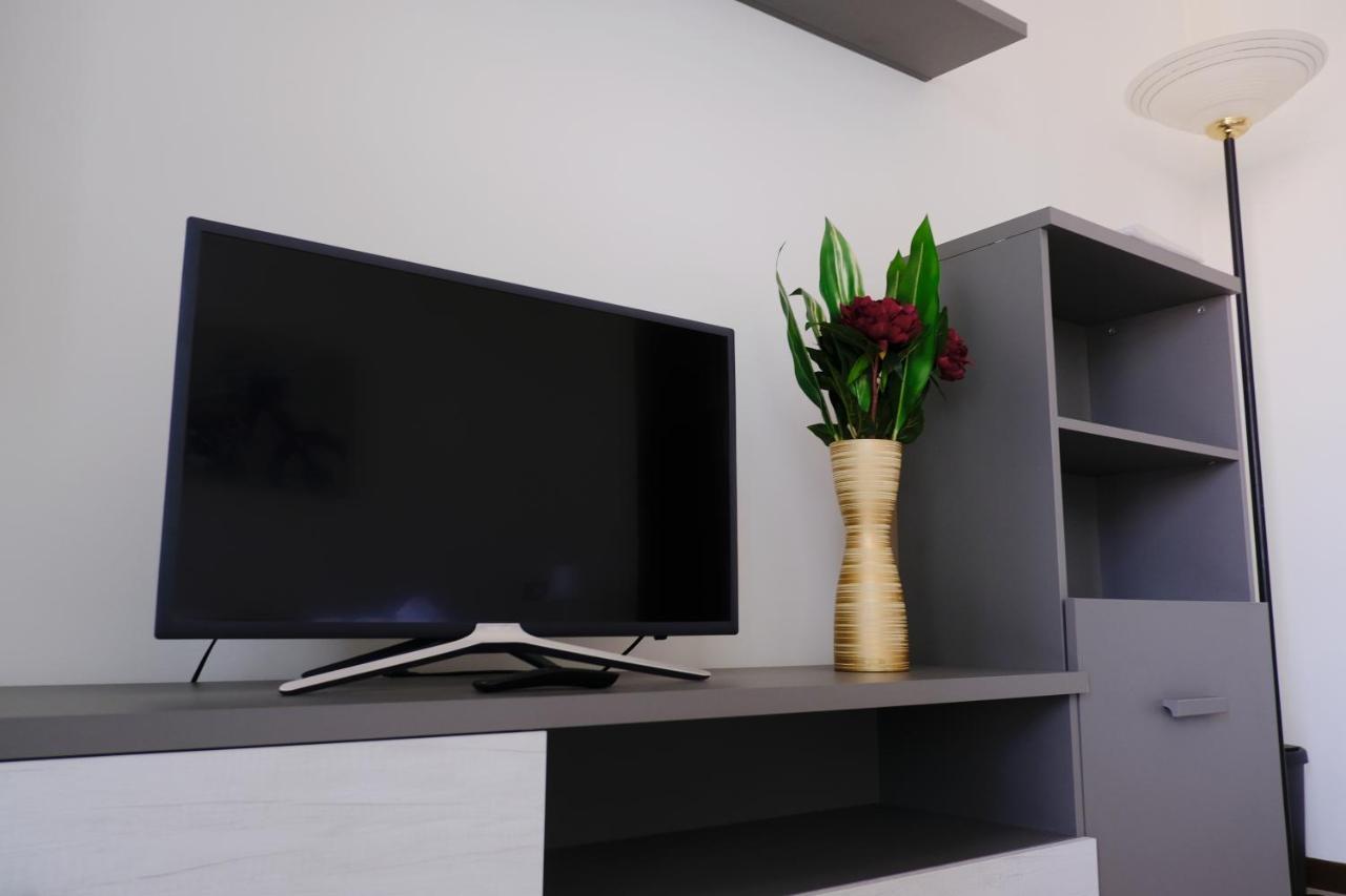 Best Way Rent - Elegante Loft Con Terrazzo Milano Dış mekan fotoğraf